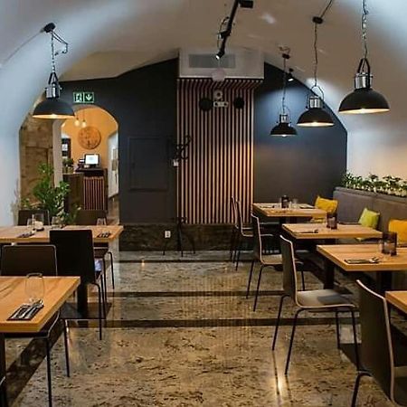 Discover Krakow Apartments - 3 Rakowicka St - Classic Apartments Near Main Station - Netflix מראה חיצוני תמונה