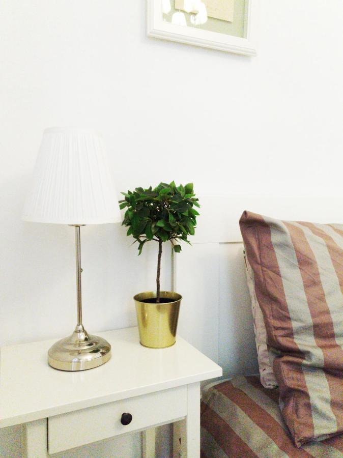 Discover Krakow Apartments - 3 Rakowicka St - Classic Apartments Near Main Station - Netflix מראה חיצוני תמונה