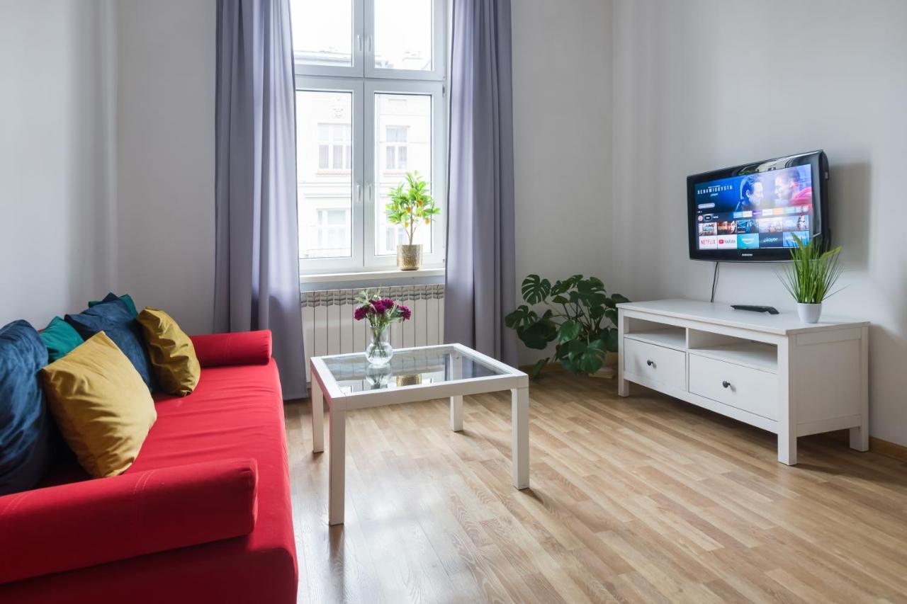 Discover Krakow Apartments - 3 Rakowicka St - Classic Apartments Near Main Station - Netflix מראה חיצוני תמונה