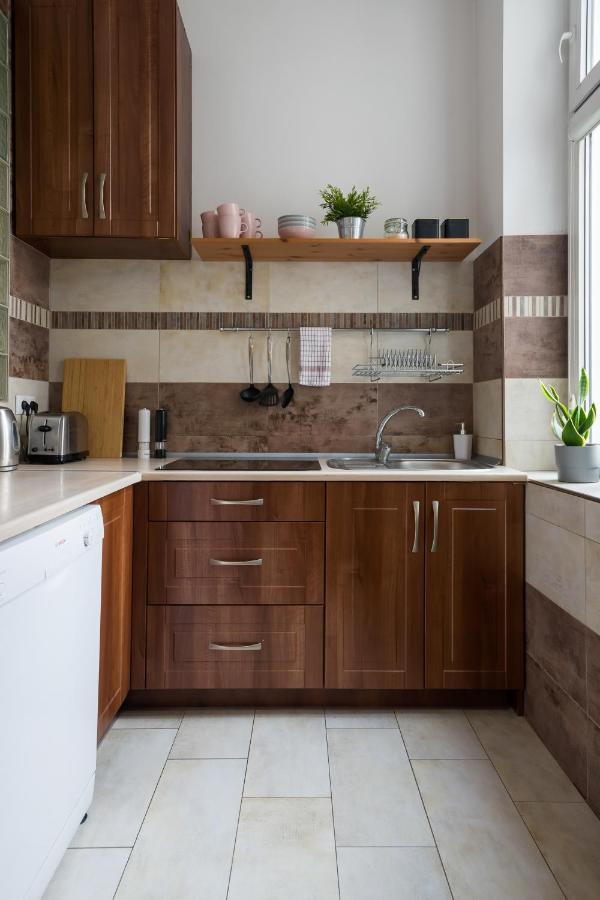 Discover Krakow Apartments - 3 Rakowicka St - Classic Apartments Near Main Station - Netflix מראה חיצוני תמונה