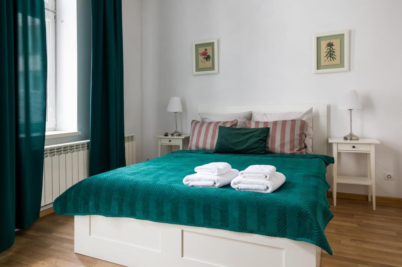 Discover Krakow Apartments - 3 Rakowicka St - Classic Apartments Near Main Station - Netflix מראה חיצוני תמונה