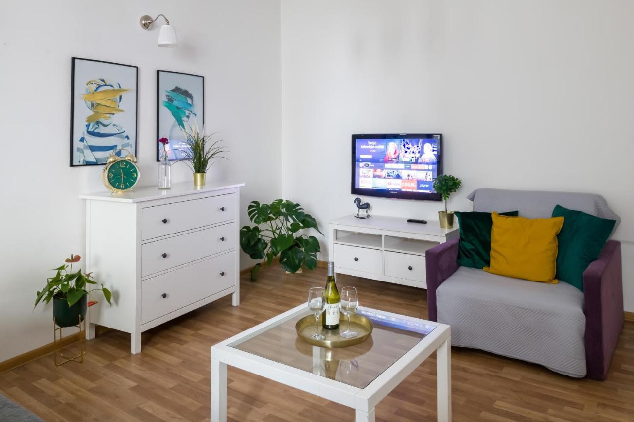 Discover Krakow Apartments - 3 Rakowicka St - Classic Apartments Near Main Station - Netflix מראה חיצוני תמונה