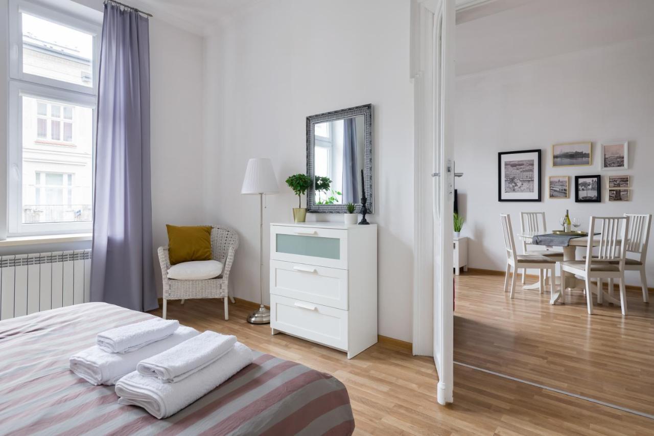 Discover Krakow Apartments - 3 Rakowicka St - Classic Apartments Near Main Station - Netflix מראה חיצוני תמונה