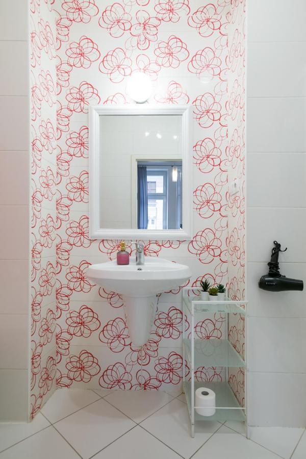 Discover Krakow Apartments - 3 Rakowicka St - Classic Apartments Near Main Station - Netflix מראה חיצוני תמונה